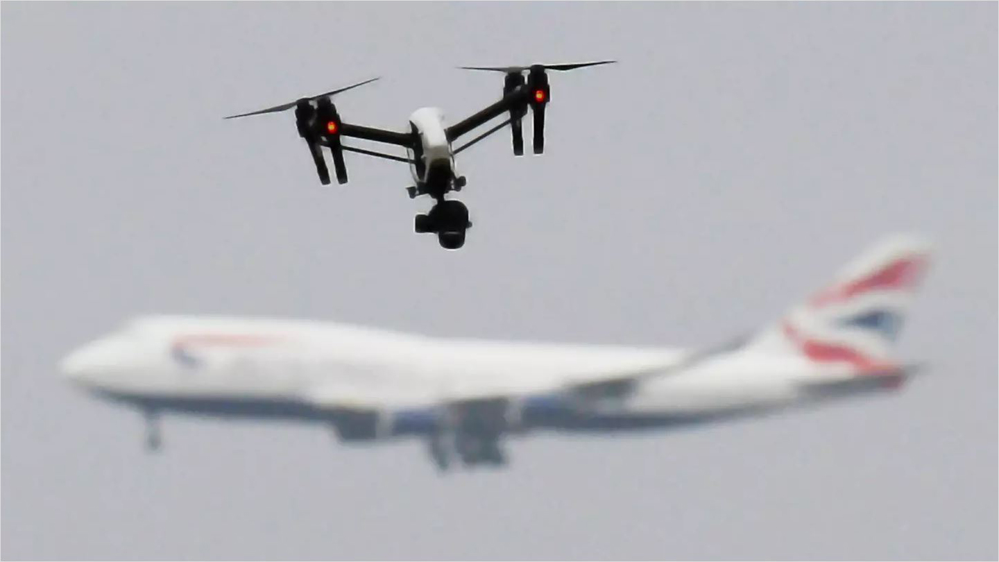 Heathrow and Gatwick invest millions in anti-drone technology_EPE.Ttusted To Protect